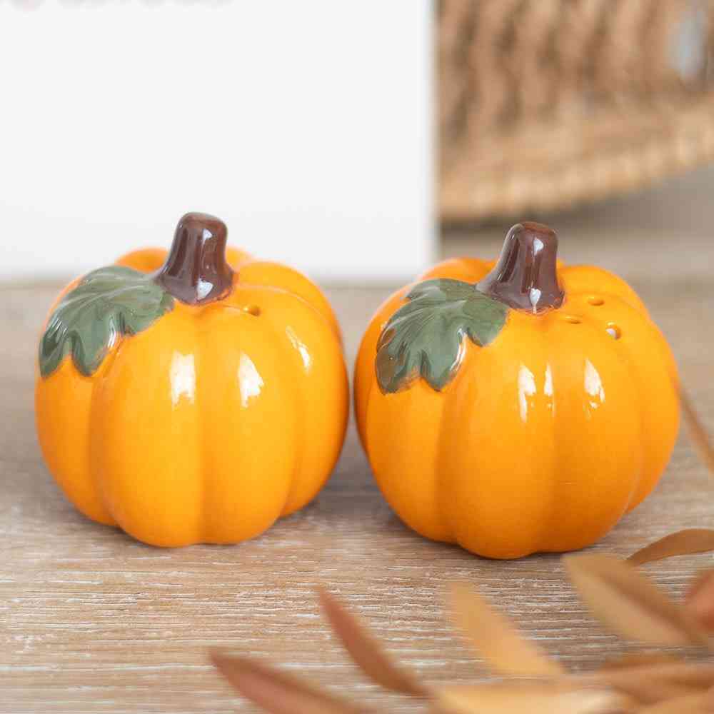 Something Different - Pumpkin Salt and Pepper set - Multicolours